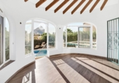 Chalet independiente con terreno en venta en Calpe ref: TR416205 foto