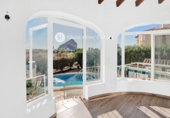 Chalet independiente con terreno en venta en Calpe ref: TR416205 foto