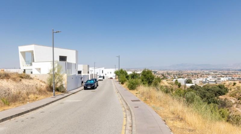 Granada - La Zubia - 656m2