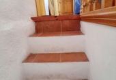 Отдельно стоящий дом с участком на продажу в городе Nembra de Aller Фото