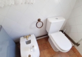 Отдельно стоящий дом с участком на продажу в городе Nembra de Aller Фото