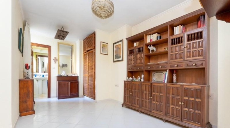 Granada - Albolote - 349m2