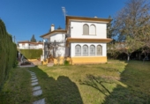 Chalet independiente con terreno en venta en la España, Albolote, ref: TR416326 foto