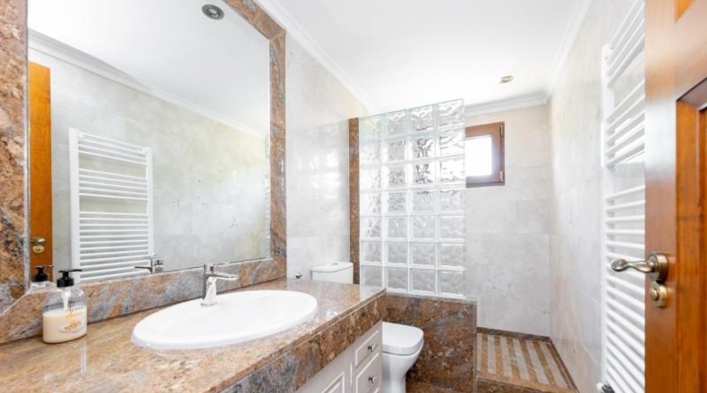 Granada - Albolote - 344m2