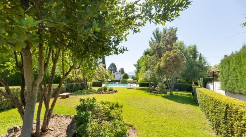 Granada - Albolote - 344m2