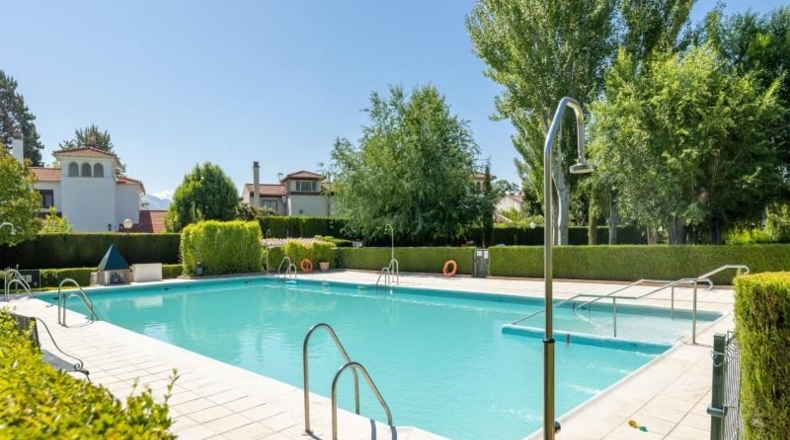 Granada - Albolote - 344m2
