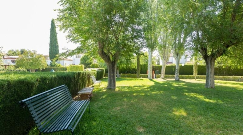 Granada - Albolote - 344m2