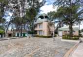 Chalet independiente con terreno en venta en la España, Albolote, ref: TR416333 foto