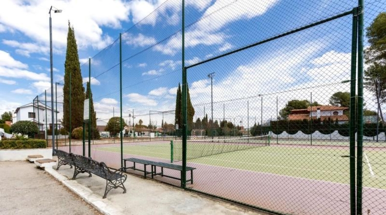 Granada - Albolote - 344m2