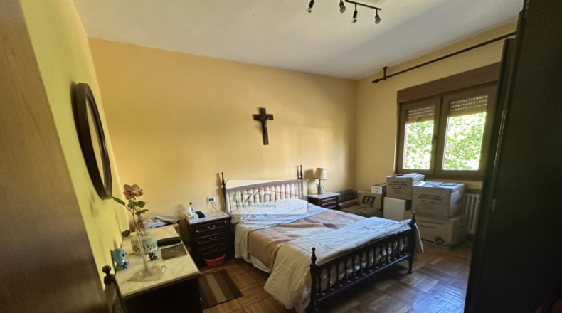 Astúries - Pola de Siero - 7300m2