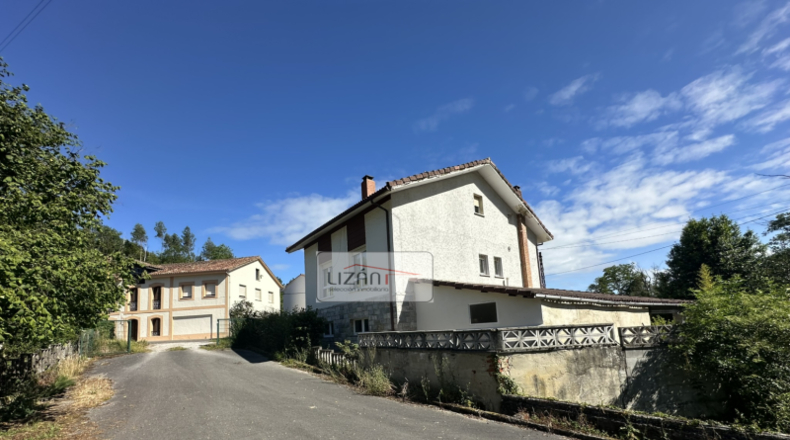 Astúries - Pola de Siero - 7300m2
