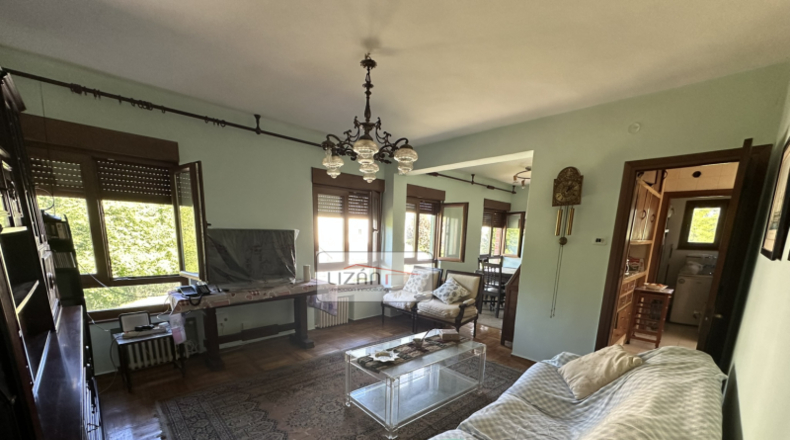 Astúries - Pola de Siero - 7300m2