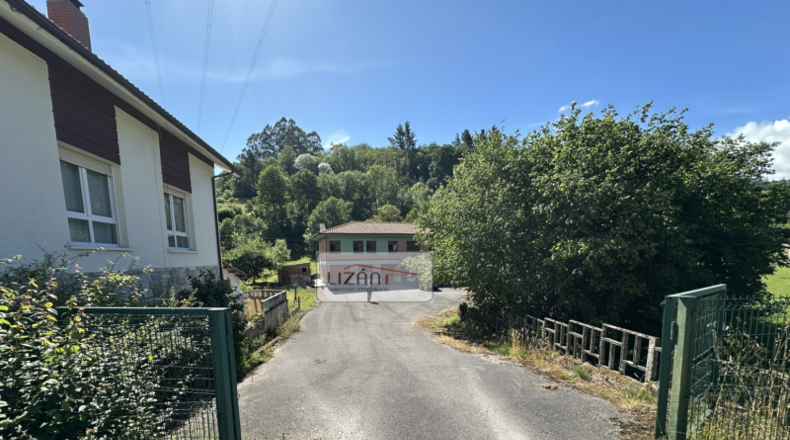 Astúries - Pola de Siero - 7300m2