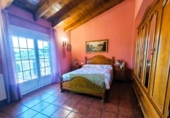Chalet independiente con terreno en venta en la España, Ontinyent, ref: TR416339 foto