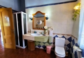 Chalet independiente con terreno en venta en la España, Ontinyent, ref: TR416339 foto
