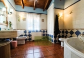 Chalet independiente con terreno en venta en la España, Ontinyent, ref: TR416339 foto