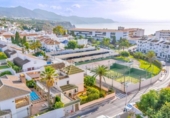 Chalet independiente con terreno en venta en la España, Nerja, ref: TR346428 foto