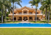 Finca rústica en venta en la España, Marbella, ref: TR309591 foto