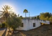 Casa amb terreny en venda a Estepona ref.: TR232326 foto