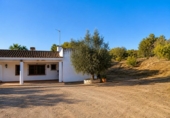 Casa amb terreny en venda a Estepona ref.: TR232326 foto