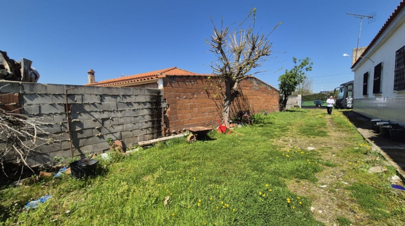 Badajoz - Badajoz - 2500m2