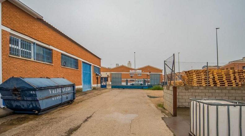 Comunidad de Madrid - Camarma de Esteruelas - 610m2