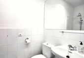 Таунхаус с участком в аренду в городе San Roque. Фото