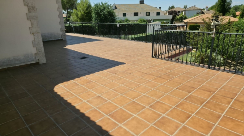 Ciudad Real - Valdepeñas - 1091m2
