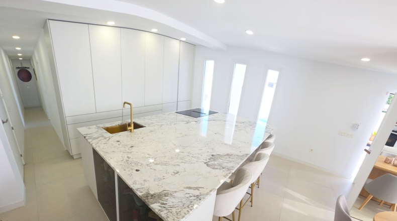 Almería - Retamar - 330m2