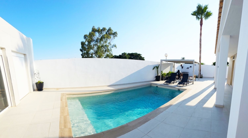 Almería - Retamar - 330m2
