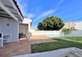 Chalet independiente con terreno en venta en Benicasim ref: TR416413 foto