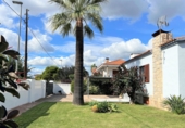 Chalet independiente con terreno en venta en Benicasim ref: TR416413 foto