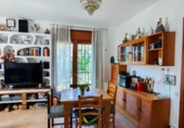 Отдельно стоящий дом с участком на продажу в городе Monistrol de Calders Фото