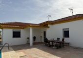 Chalet independiente con terreno en venta en la España, Carmona, ref: TR406065 foto