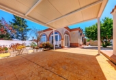 Chalet independiente con terreno en venta en la España, Chiclana de la Frontera, ref: TR416448 foto