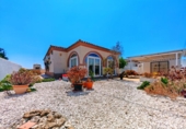 Chalet independiente con terreno en venta en la España, Chiclana de la Frontera, ref: TR416448 foto