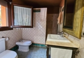 Отдельно стоящий дом с участком на продажу в городе Кордова Фото