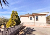 Chalet independiente con terreno en venta en la España, Banyeres de Mariola, ref: TR404020 foto