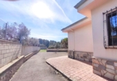 Chalet independiente con terreno en venta en la España, Banyeres de Mariola, ref: TR404020 foto