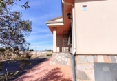 Chalet independiente con terreno en venta en la España, Banyeres de Mariola, ref: TR404020 foto