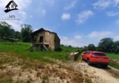 Отдельно стоящий дом с участком на продажу в городе Selaya Фото