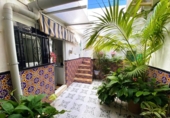Дом с участком на продажу в городе San Juan del Puerto Фото