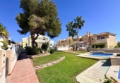 Casa de poble en venda a la España, Formentera del Segura, ref.: TR402542 foto