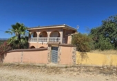 Detached villa with land for sale on España, Pedralba, ref: TR416638 photo