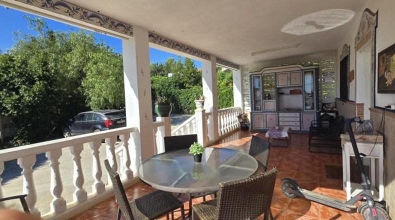 València - Villamarchante - 3400m2