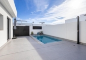 Chalet independiente con terreno en venta en la España, Torre-Pacheco, ref: TR416672 foto