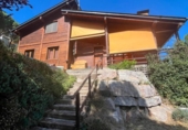Отдельно стоящий дом с участком на продажу в городе l'Ametlla del Vallès Фото