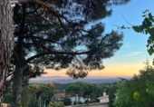 Отдельно стоящий дом с участком на продажу в городе l'Ametlla del Vallès Фото