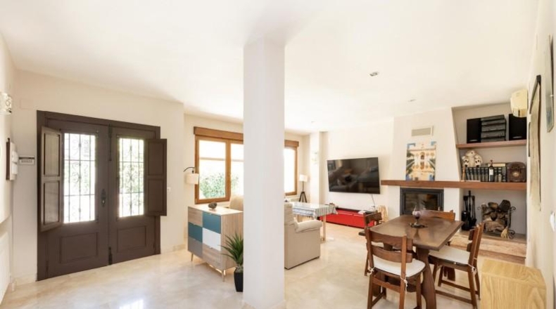 Granada - Albolote - 344m2