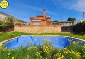 Chalet independiente con terreno en venta en la España, Tordera, ref: TR281334 foto